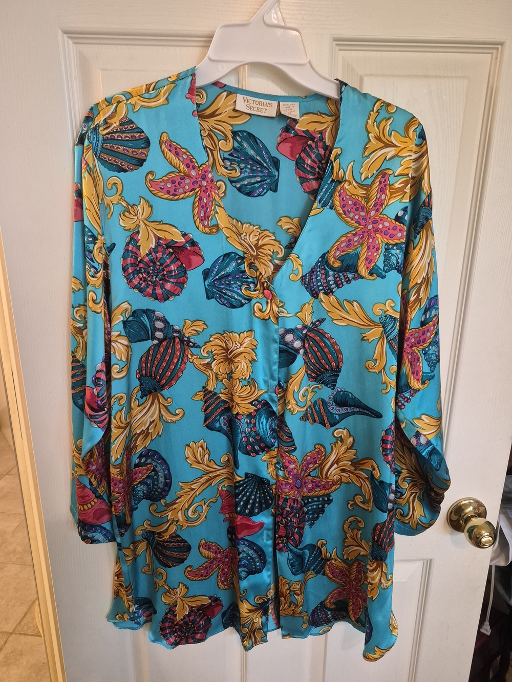 Victoria's Secret Turquoise Seashell Print 100% Silk Sleep Shirt